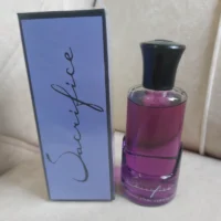 ادکلن زنانه ساکریفایس شرکت لوکابوسی حجم 100 میل