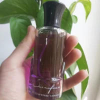 ادکلن زنانه ساکریفایس شرکت لوکابوسی حجم 100 میل